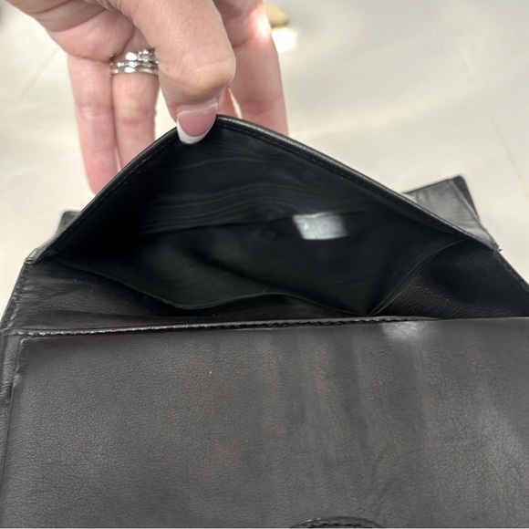 Chanel Black Leather Caviar Interlocking CC Long Bi-fold Wallet - Picture 10 of 17